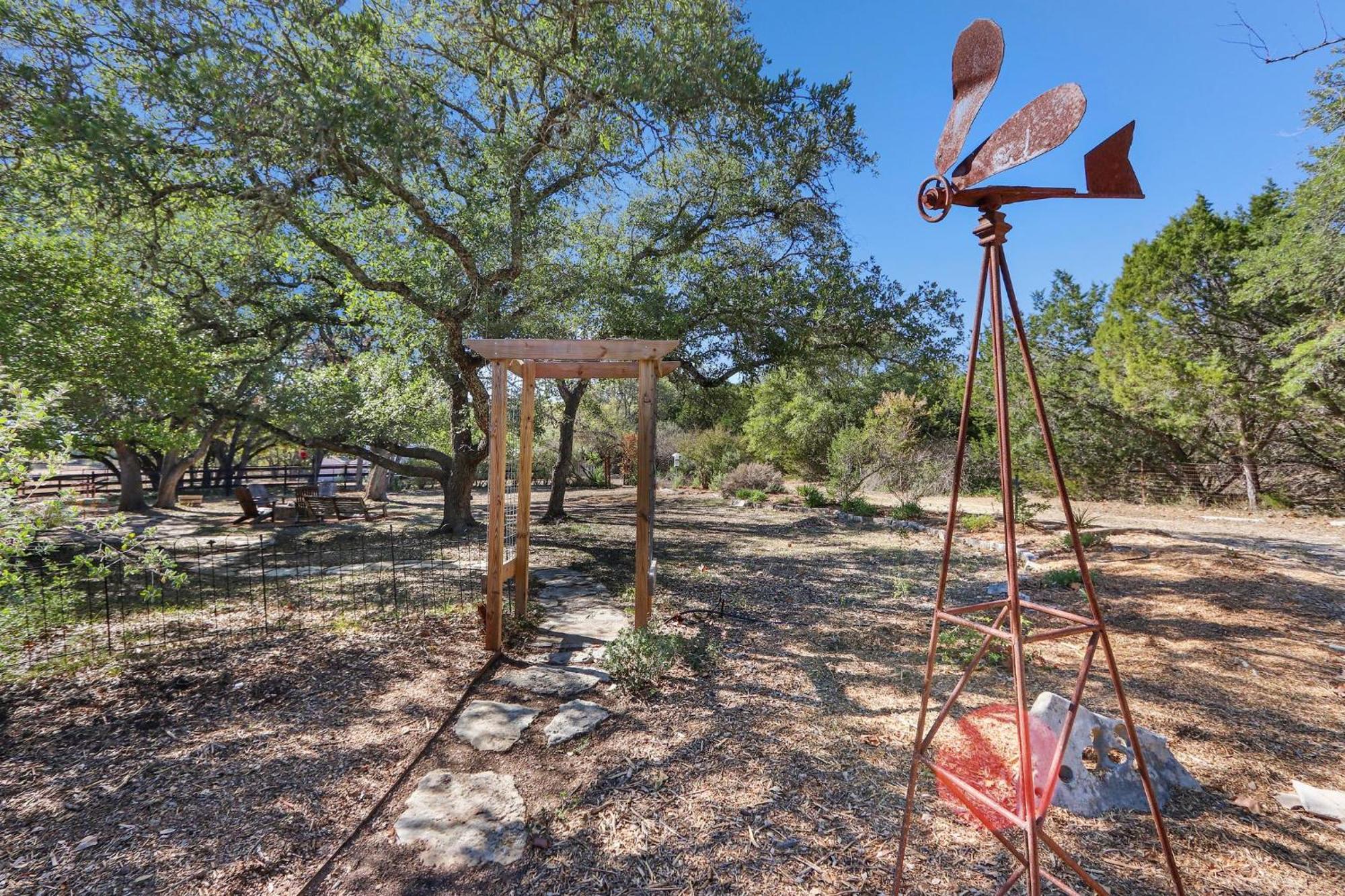 Red Donkey Cottage Wimberley Exteriér fotografie